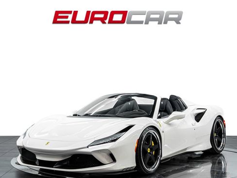 Used 2022 Ferrari F8 Tributo RWD image 1
