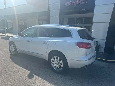 Used 2016 Buick Enclave Leather FWD image 4
