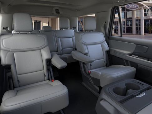 New 2026 Ford Expedition Active AWD/4WD image 11