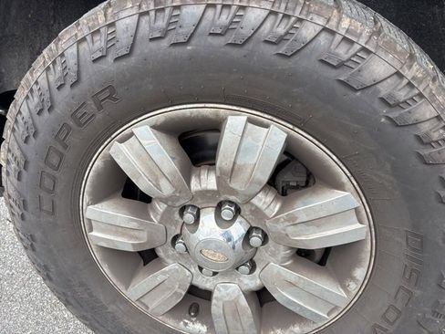 Used 2012 Ford F150 Lariat w/ Lariat Chrome Pkg image 22