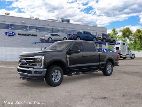 New 2026 Ford F250 XLT w/ XLT Premium Package AWD/4WD image 1