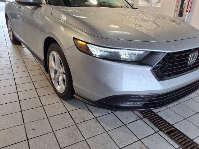 Certified 2025 Honda Accord LX image 19