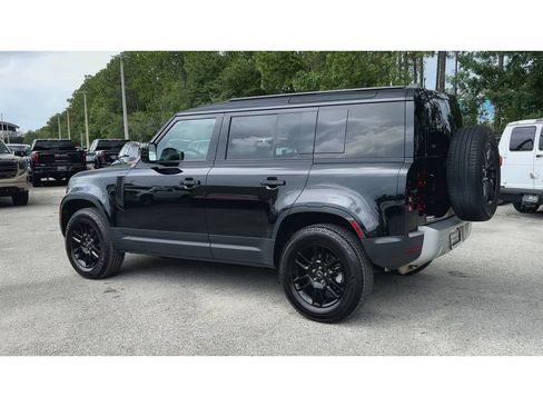 Used 2025 Land Rover Defender 110 S AWD/4WD image 6