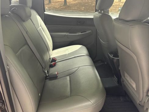 Used 2015 Toyota Tacoma PreRunner w/ SR5 Package RWD image 35