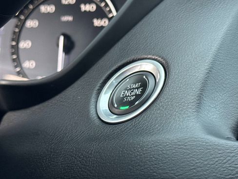 Used 2022 Cadillac XT4 Luxury image 11