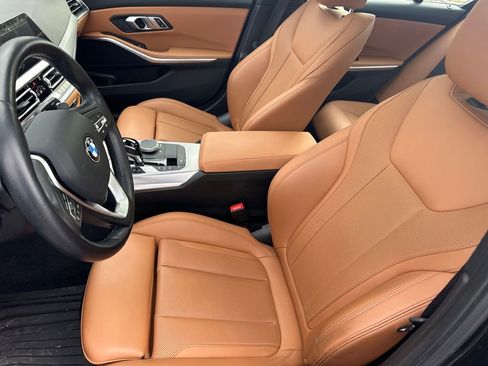 Used 2022 BMW 330i xDrive 330i xDrive w/ Premium Package 2 image 9