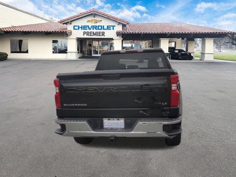 Used 2023 Chevrolet Silverado 1500 LT AWD/4WD image 7