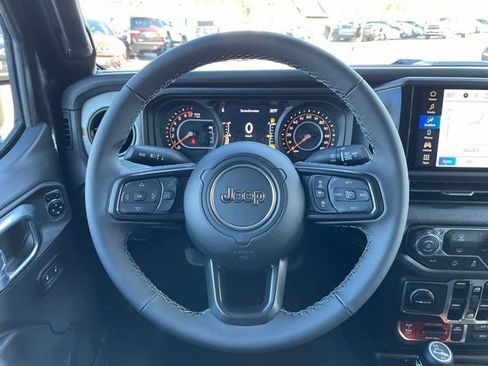New 2026 Jeep Gladiator Willys AWD/4WD image 13
