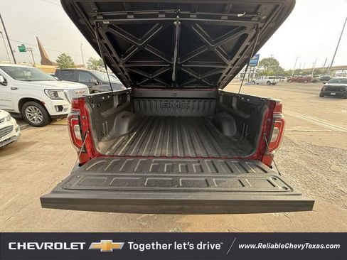 Used 2018 GMC Sierra 1500 SLT AWD/4WD image 32