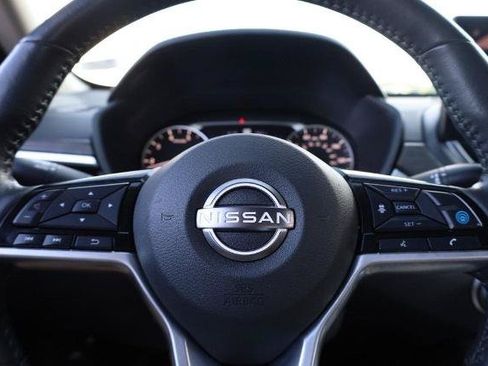 Certified 2025 Nissan Altima 2.5 SL FWD image 10