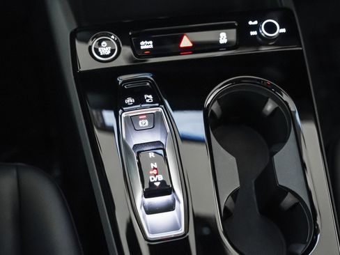 Certified 2025 Audi Q6 e-tron Premium w/ Convenience Package image 19