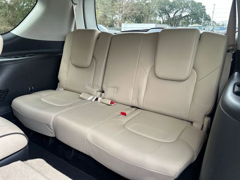 Used 2024 Nissan Armada Platinum w/ Captain's Chairs Package image 15