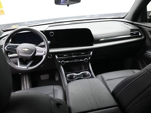 Used 2024 Chevrolet Traverse LT FWD image 15