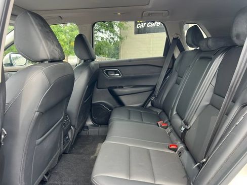 Used 2021 Nissan Rogue SL AWD/4WD image 5