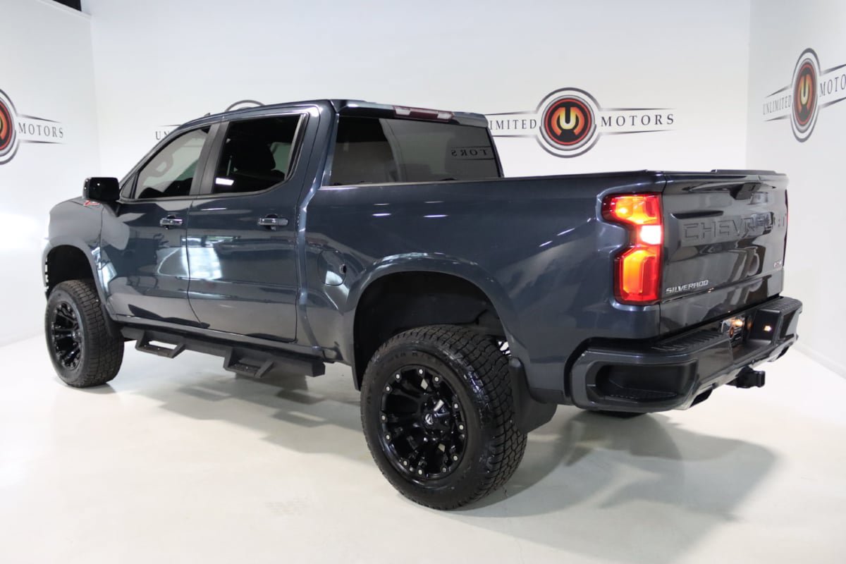 Used 2019 Chevrolet Silverado 1500 RST AWD/4WD image 3