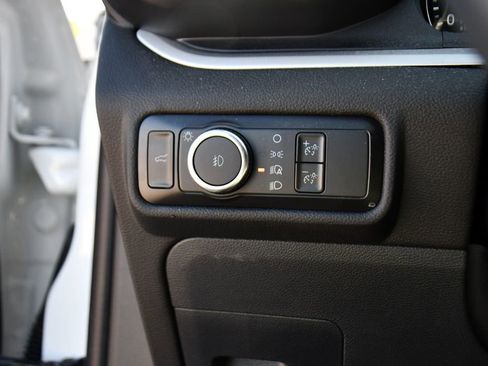 Used 2023 Ford Explorer XLT w/ Equipment Group 202A AWD/4WD image 36