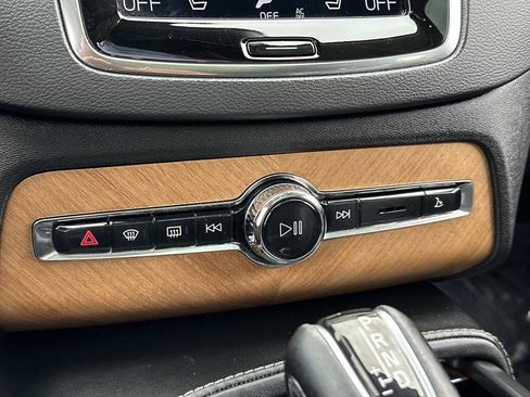 Used 2020 Volvo XC90 T6 Inscription w/ Protection Package Premier AWD/4WD image 13