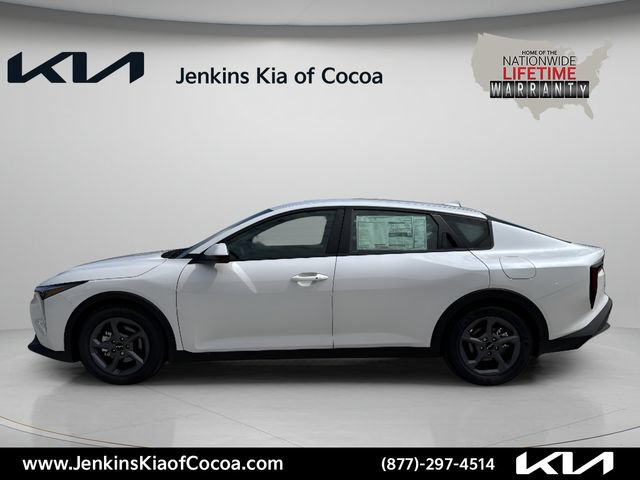 New 2026 Kia K4 FWD image 9