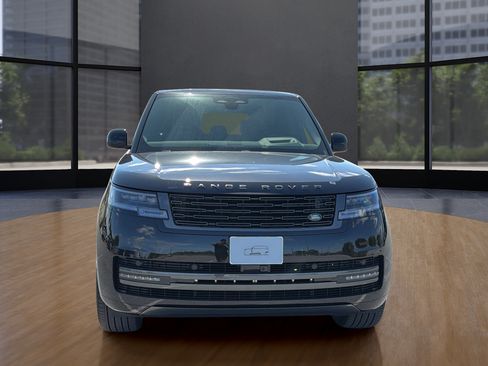 New 2026 Land Rover Range Rover Long Wheelbase SE AWD/4WD image 11