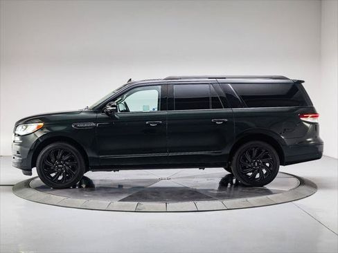New 2023 Lincoln Navigator L Black Label AWD/4WD image 2
