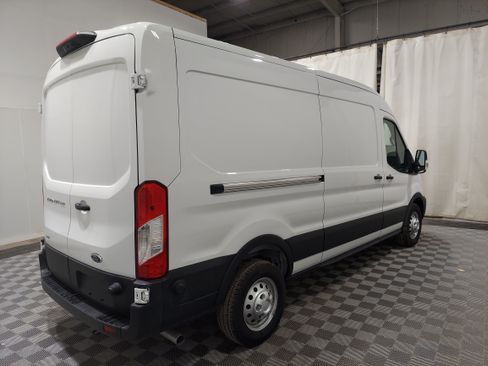 Used 2025 Ford Transit 250 148 Medium Roof Extended AWD image 3