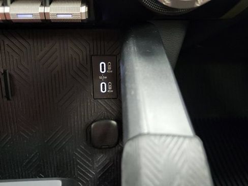 Used 2025 Toyota Tacoma SR RWD image 57