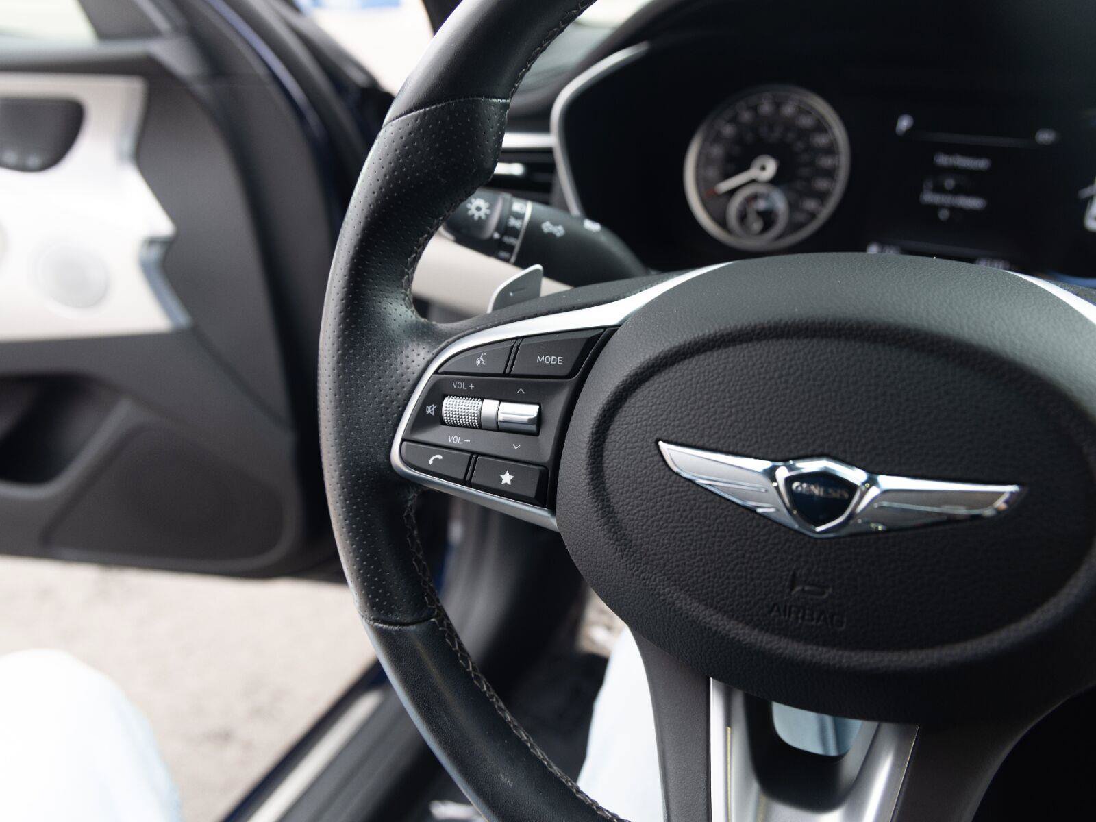 Used 2023 Genesis G70 2.0T w/ Sport Prestige Package AWD/4WD image 29