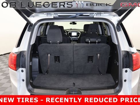 Used 2019 GMC Acadia SLE image 8