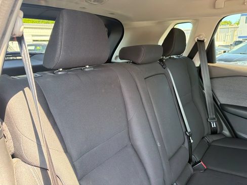 Used 2023 Nissan Rogue S AWD/4WD image 27