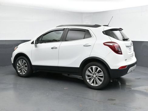 Used 2020 Buick Encore Preferred w/ Safety Package FWD image 3