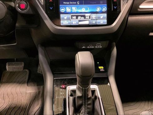 Used 2025 Subaru Forester Premium image 32