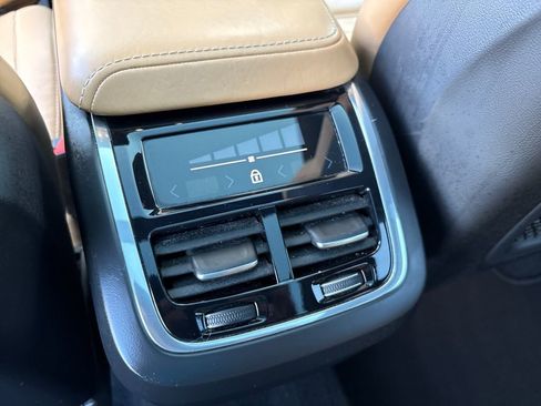 Used 2021 Volvo XC60 T5 Inscription w/ Advanced Package image 35