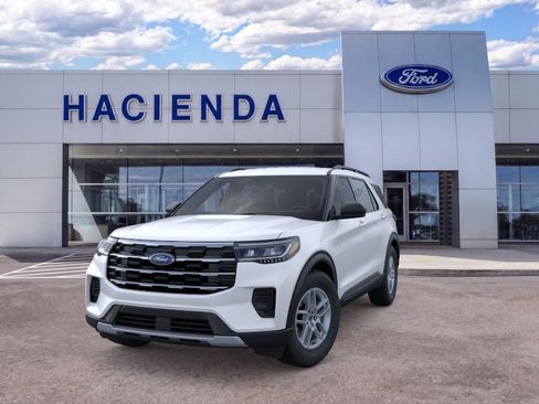 New 2026 Ford Explorer Active RWD image 2