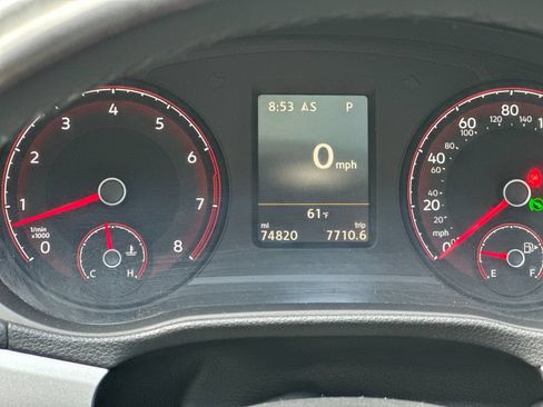 Used 2022 Volkswagen Passat 2.0T SE FWD image 26