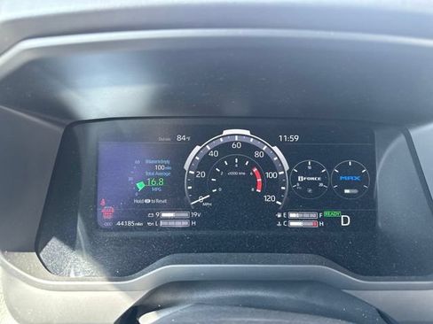 Used 2025 Toyota Sequoia SR5 AWD/4WD image 9