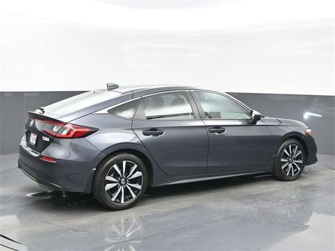Certified 2024 Honda Civic EX-L image 6