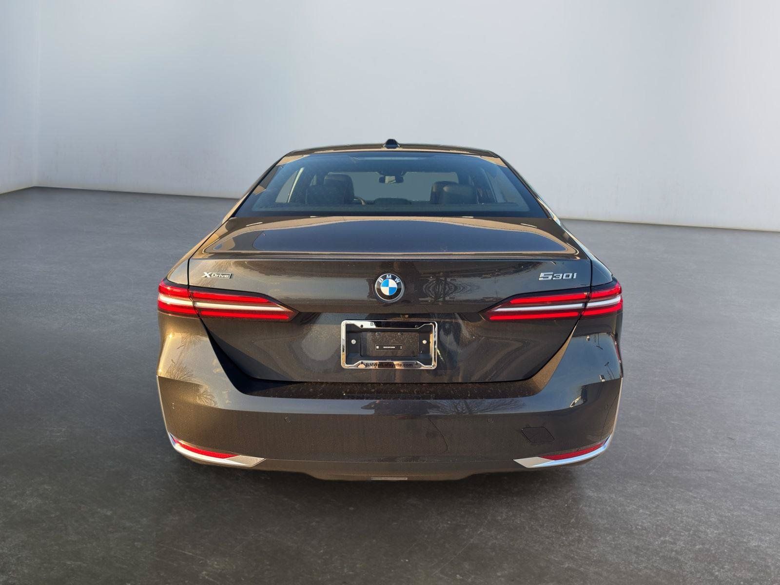 Used 2026 BMW 530i xDrive AWD/4WD image 14