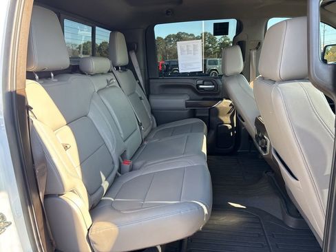 Used 2021 GMC Sierra 3500 SLT w/ SLT Preferred Package image 18