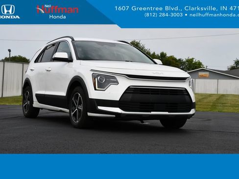 Used 2024 Kia Niro EX FWD image 1