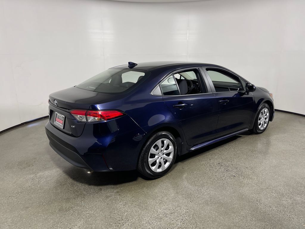 Used 2024 Toyota Corolla LE FWD image 3