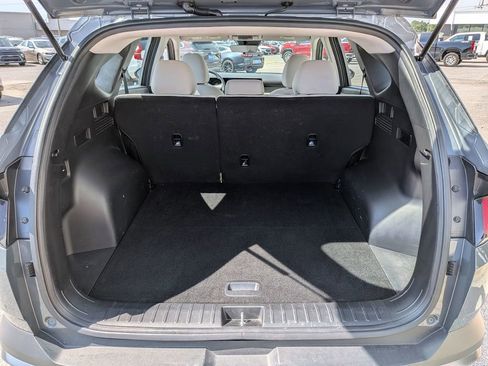 Used 2025 Hyundai Tucson SE FWD image 28