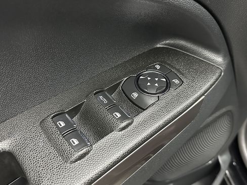 Used 2021 Ford EcoSport SE w/ SE Convenience Package image 13