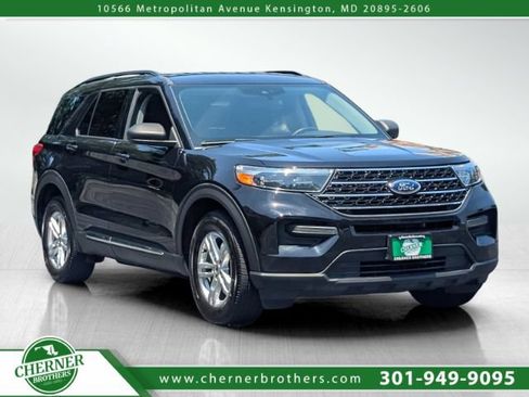 Used 2020 Ford Explorer XLT w/ Comfort Package AWD/4WD image 1