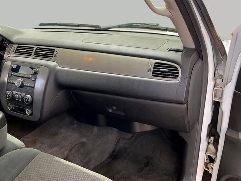 Used 2008 Chevrolet Tahoe LS RWD image 16