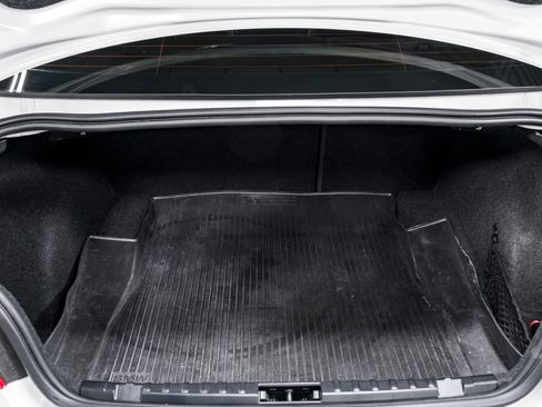 Used 2011 BMW 1 Series M image 48