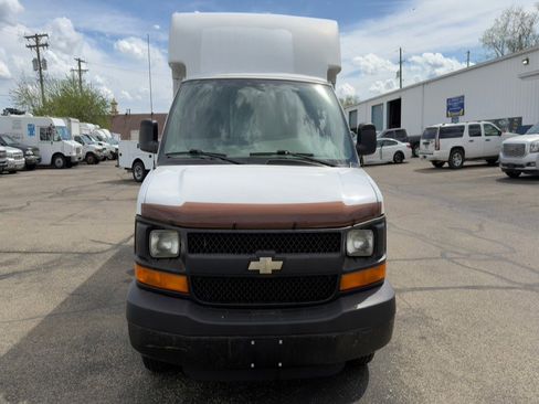 Used 2008 Chevrolet Express 3500 RWD image 7