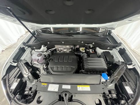 New 2026 Volkswagen Atlas Cross Sport SE image 28