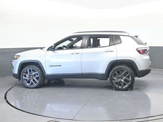 New 2026 Jeep Compass Latitude video 3