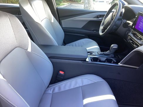 Used 2026 Toyota Camry XSE image 3