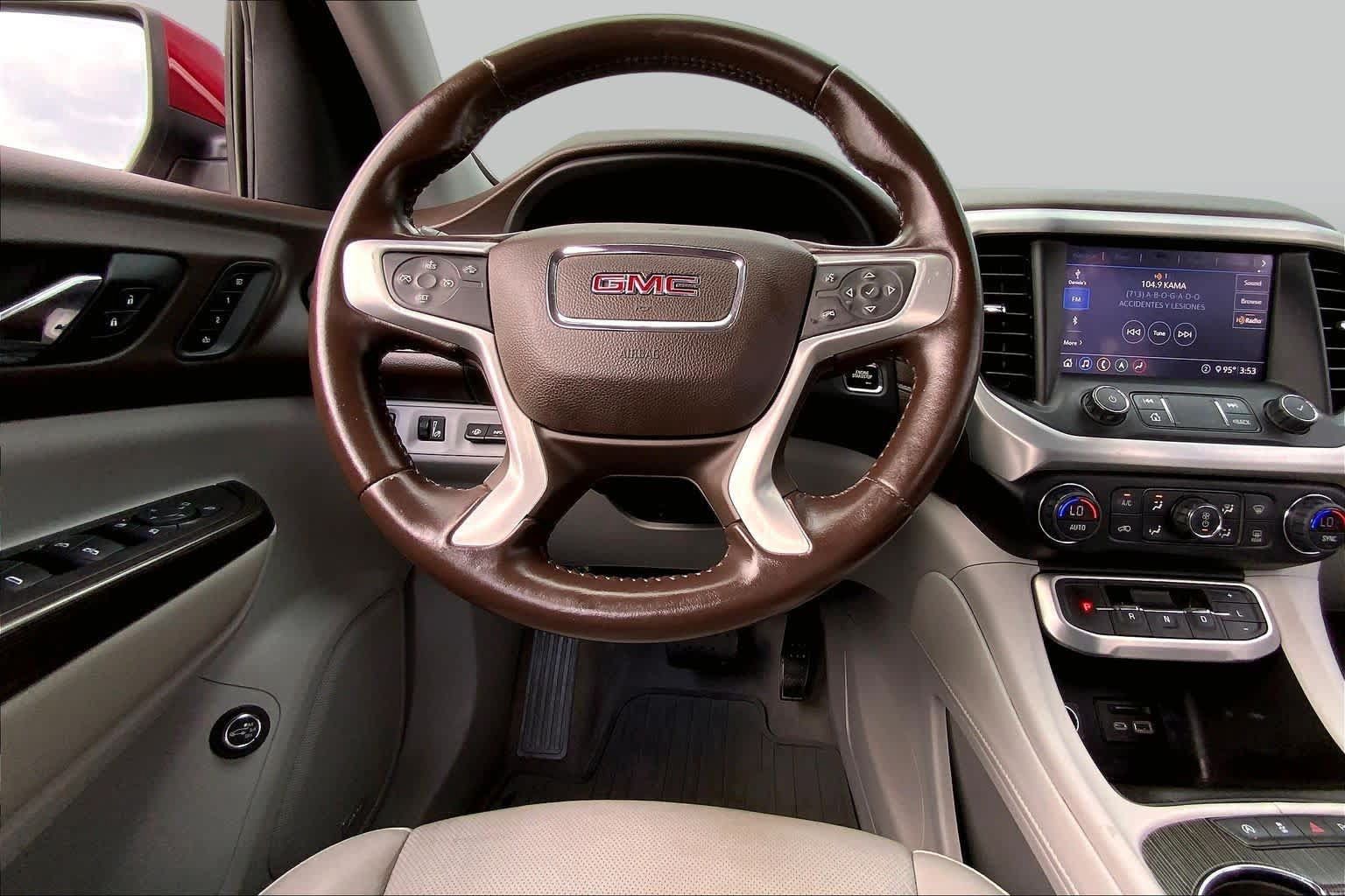 Used 2020 GMC Acadia SLT w/ Driver Alert Package II FWD image 6